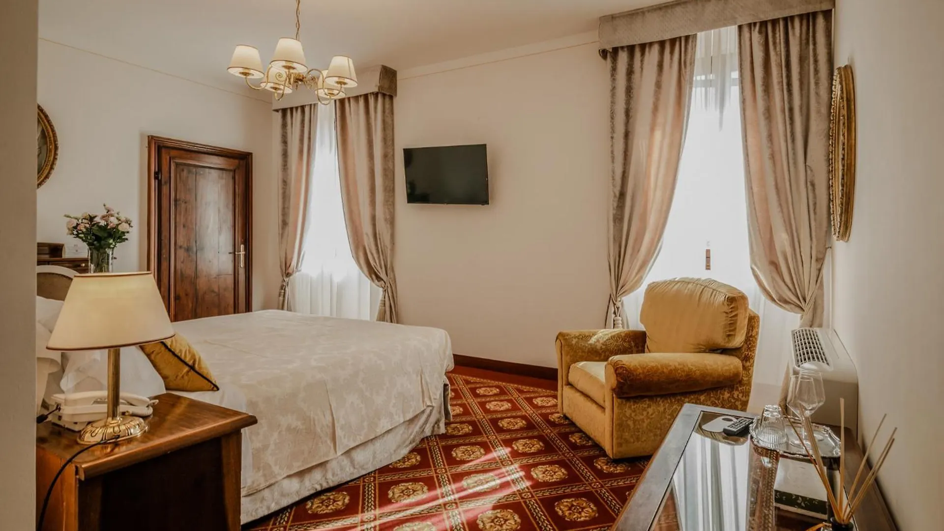 Villa Lecchi Hotel Wellness Colle Val D'Elsa