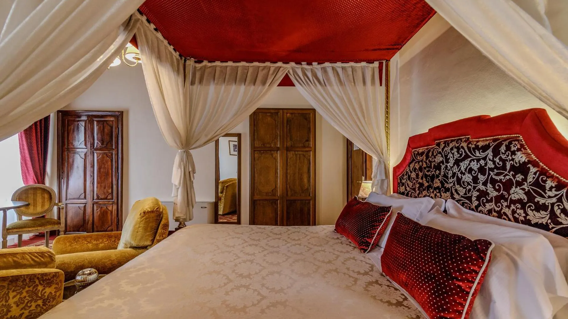 Villa Lecchi Hotel Wellness Colle Val D'Elsa 4*,