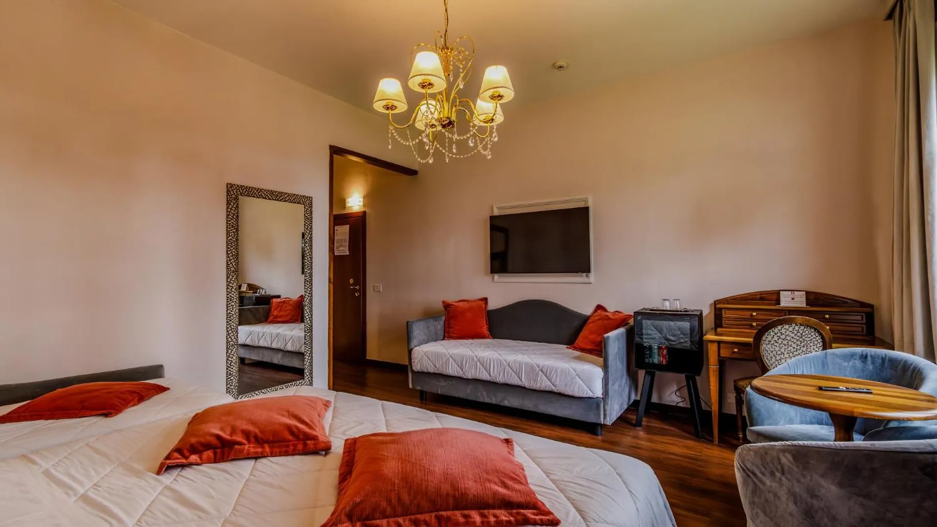 Villa Lecchi Hotel Wellness Colle Val D'Elsa Italy