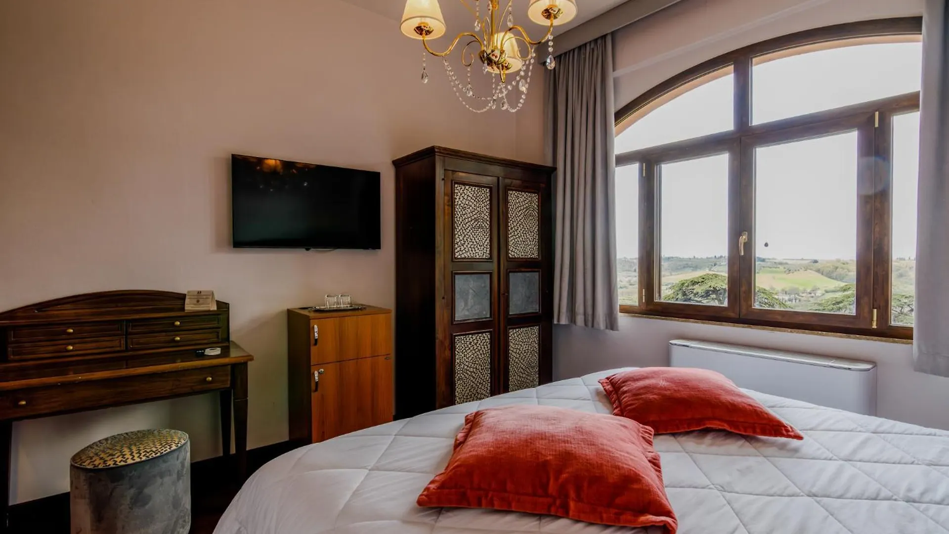 Villa Lecchi Hotel Wellness Colle Val D'Elsa Italy