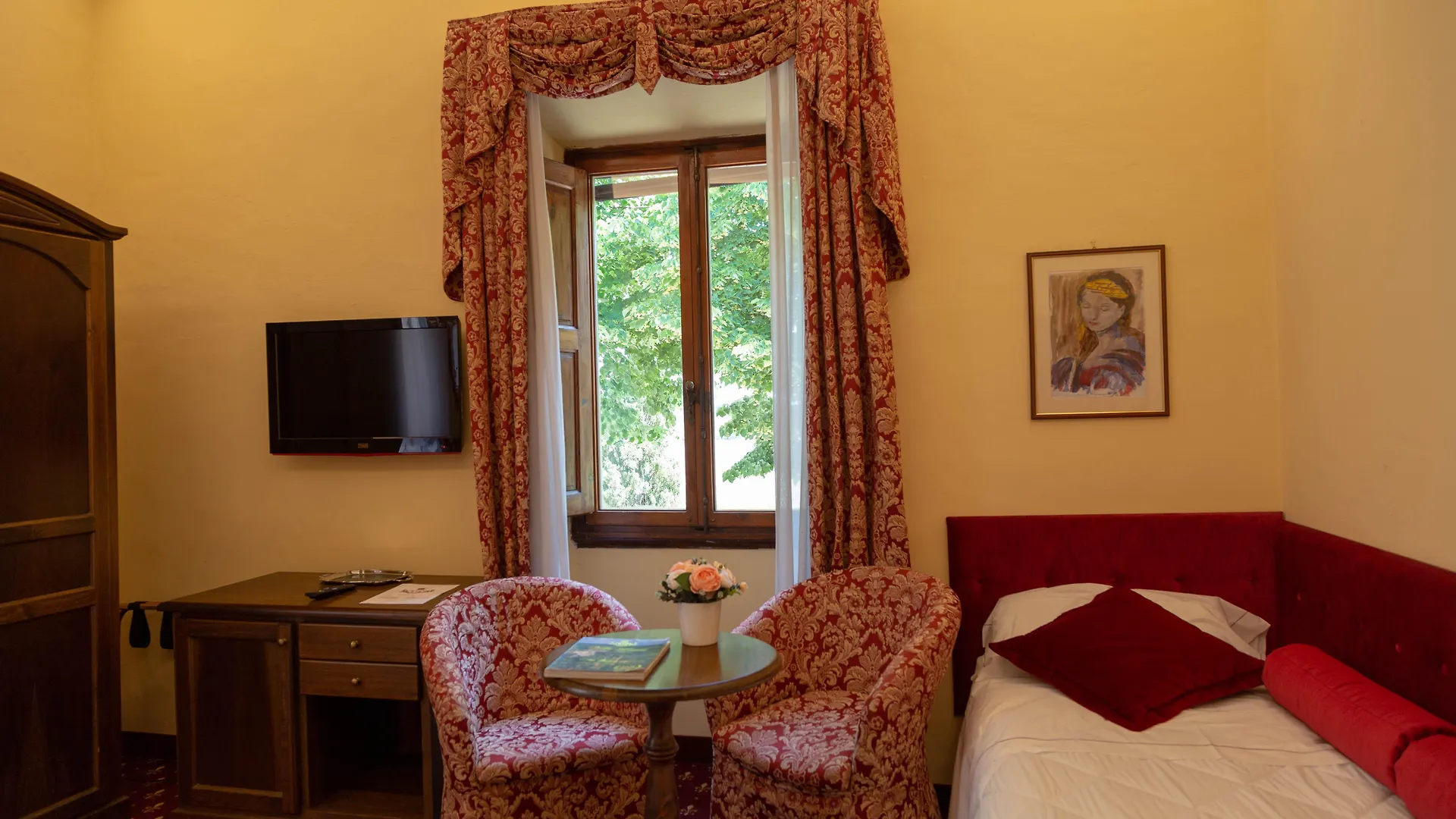 Villa Lecchi Hotel Wellness コッレ・ヴァル・デルザ