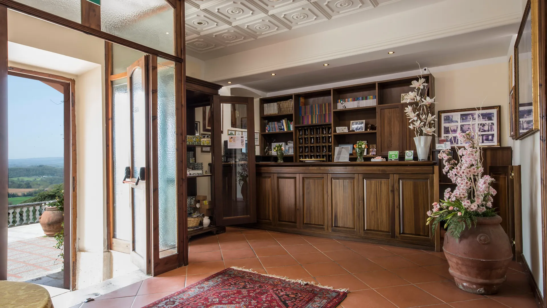 Villa Lecchi Hotel Wellness コッレ・ヴァル・デルザ