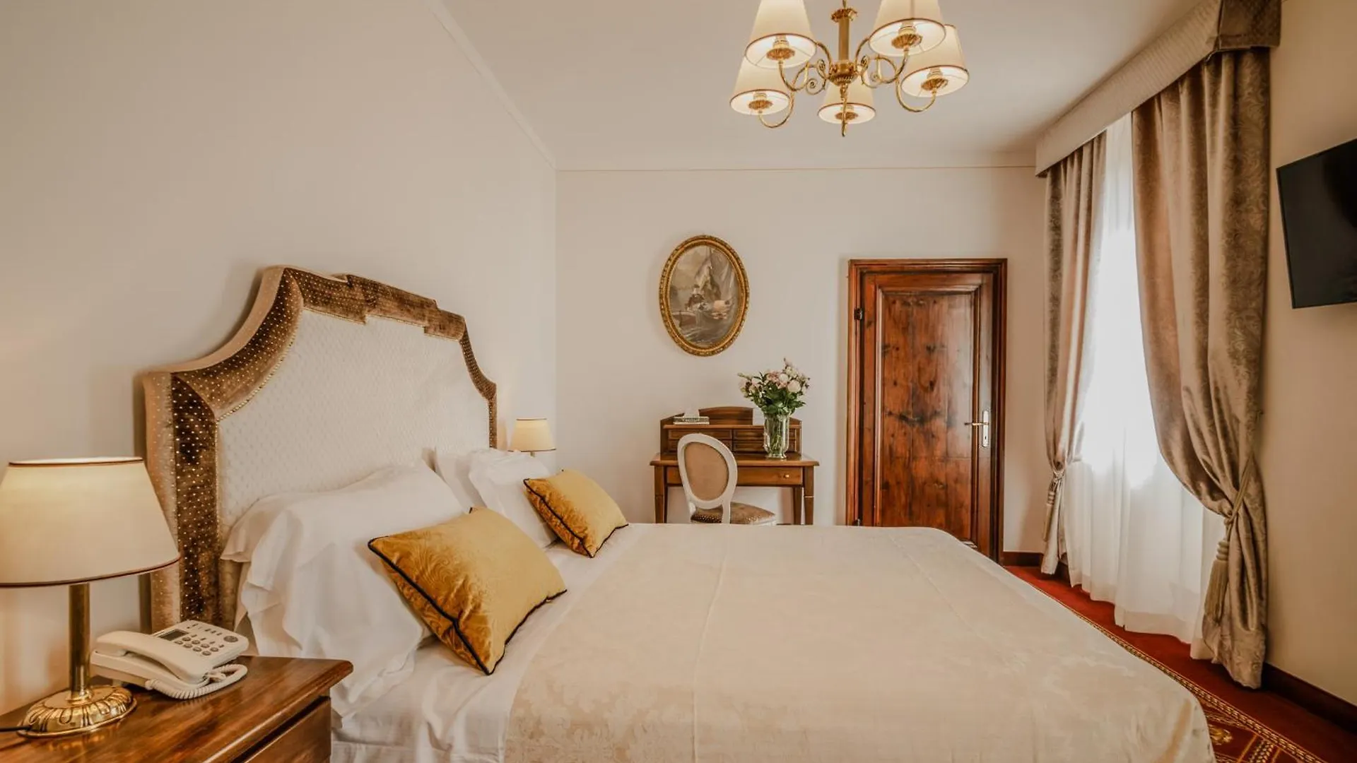 ****  Villa Lecchi Hotel Wellness Colle Val D'Elsa Italy